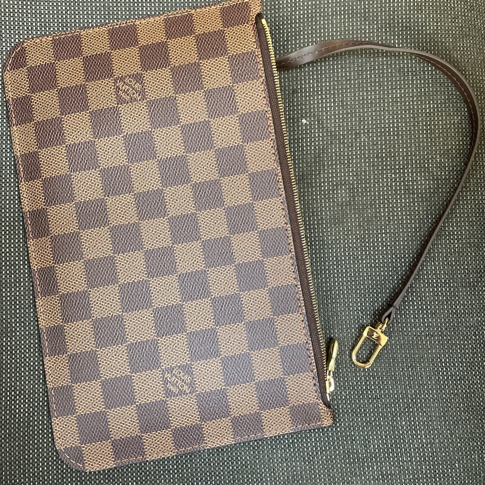 Louis Vuitton Neverfull Removable pouch